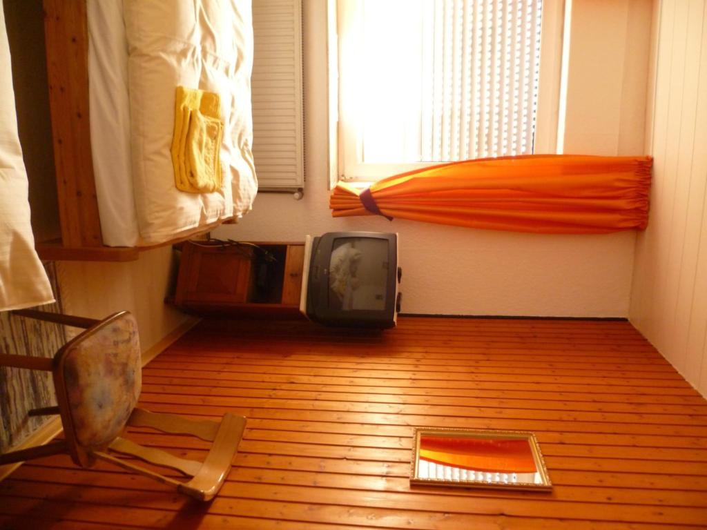 Hotel Rotbuche Westoverledingen Room photo